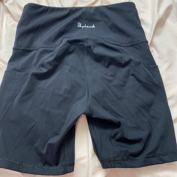 Black Skyhand biker shorts with pockets - Picture 2 of 2